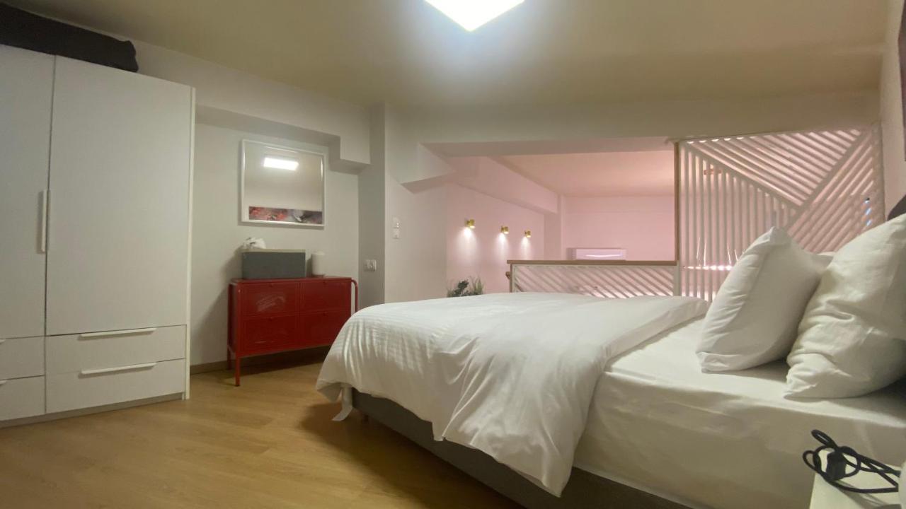 City Center Ground Loft - Ioannina Bagian luar foto