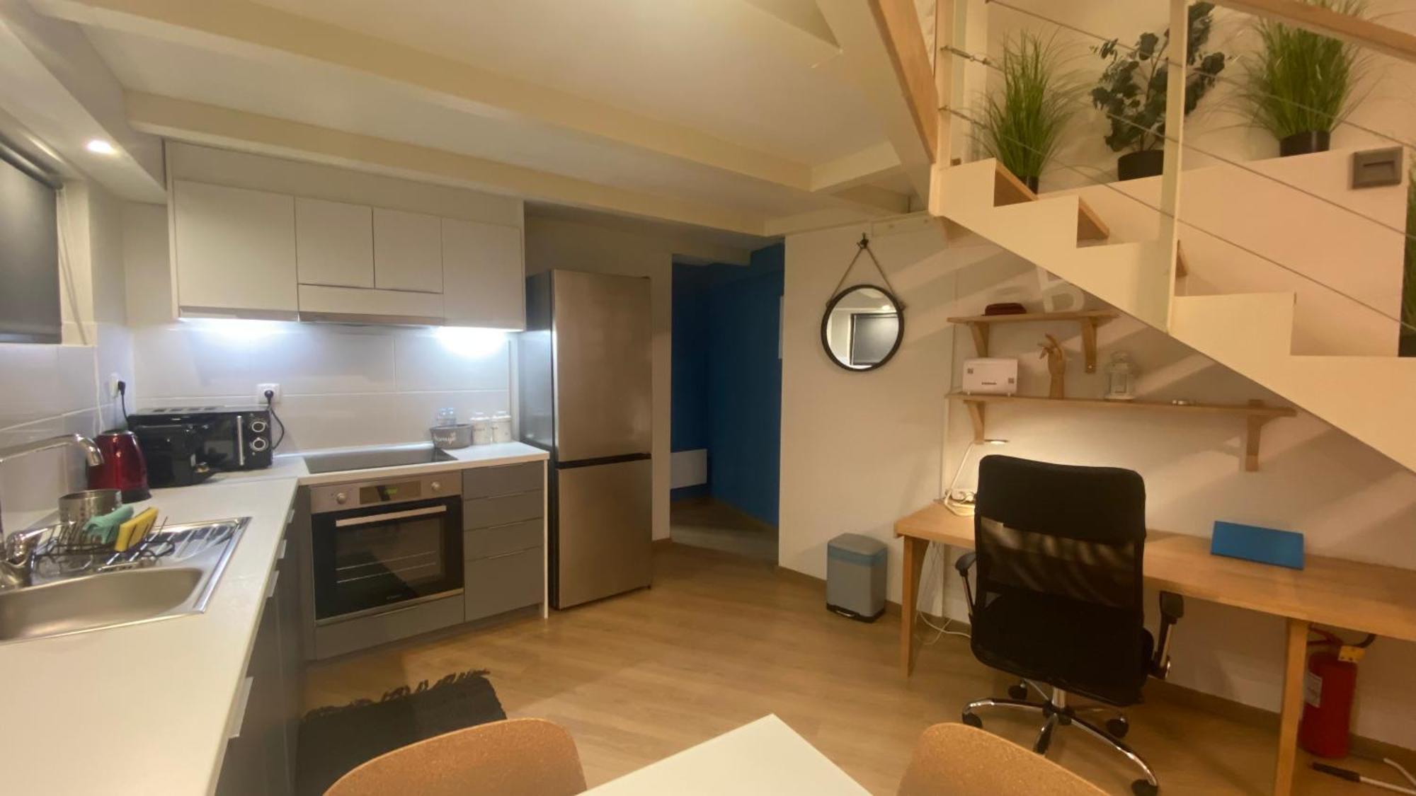 City Center Ground Loft - Ioannina Bagian luar foto